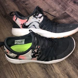 Nike Free TR 7 shoes